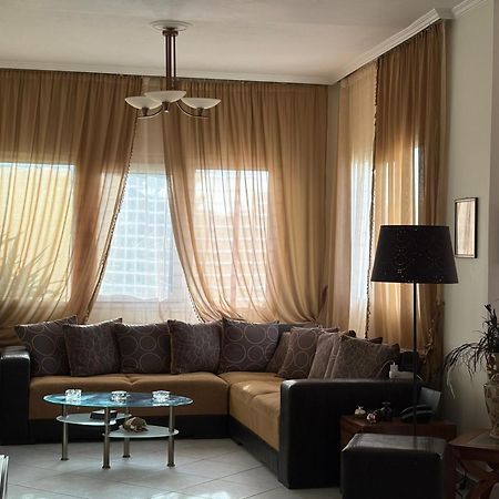 פרבזה Villa Oneiropagida מראה חיצוני תמונה