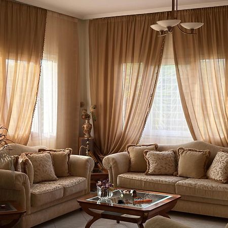 פרבזה Villa Oneiropagida מראה חיצוני תמונה