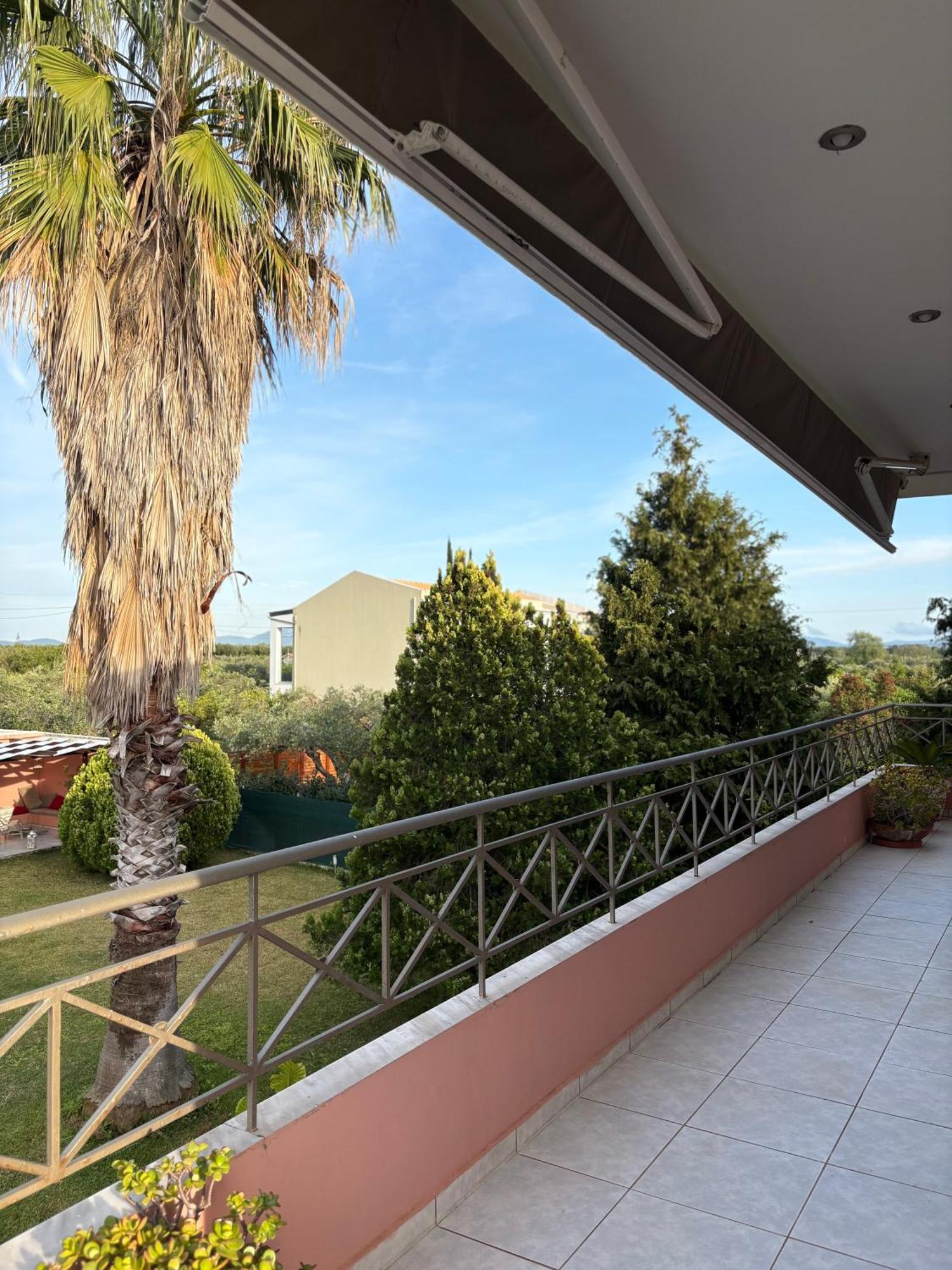 פרבזה Villa Oneiropagida מראה חיצוני תמונה