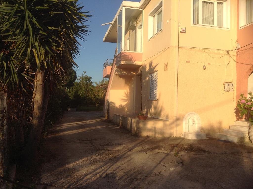 פרבזה Villa Oneiropagida מראה חיצוני תמונה